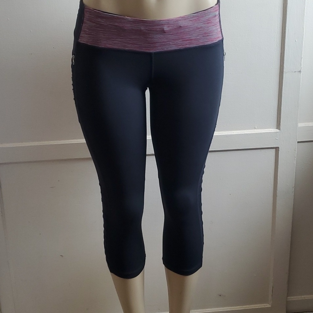 Lululemon Crop Leggings Size 6